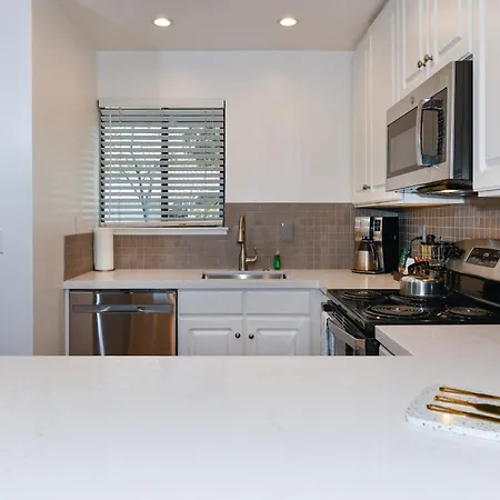 Charming 2 Bd Condo At Silverado